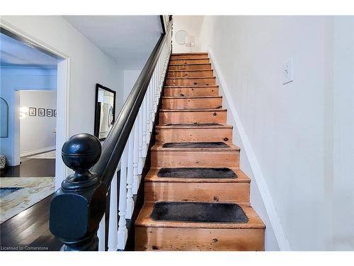 45 Robins Avenue, Hamilton, ON - Indoor Photo Showing Other Room