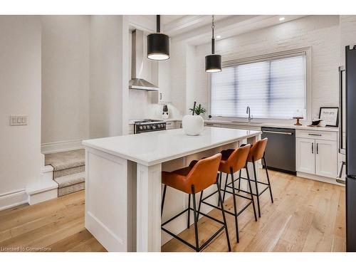 3 Arbourvale Common, St. Catharines, ON - Indoor Photo Showing Kitchen With Upgraded Kitchen