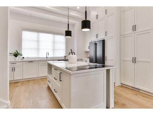 3 Arbourvale Common, St. Catharines, ON - Indoor Photo Showing Kitchen With Upgraded Kitchen