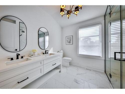 3 Arbourvale Common, St. Catharines, ON - Indoor Photo Showing Bathroom