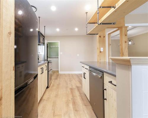 2598 Widemarr Road, Mississauga, ON - Indoor Photo Showing Kitchen