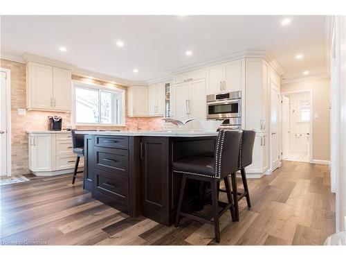 516 Mayzel Road, Burlington, ON - Indoor Photo Showing Kitchen With Upgraded Kitchen