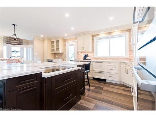 516 Mayzel Road, Burlington, ON - Indoor Photo Showing Kitchen With Upgraded Kitchen