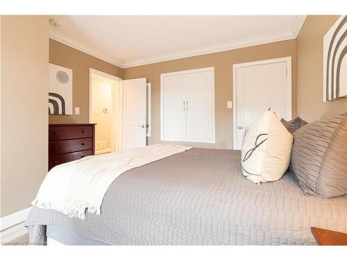 516 Mayzel Road, Burlington, ON - Indoor Photo Showing Bedroom