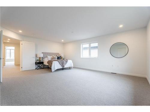 117 Whitefish Crescent, Stoney Creek, ON - Indoor Photo Showing Other Room