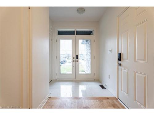 117 Whitefish Crescent, Stoney Creek, ON - Indoor Photo Showing Other Room