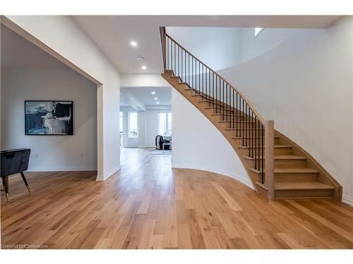 117 Whitefish Crescent, Stoney Creek, ON - Indoor Photo Showing Other Room