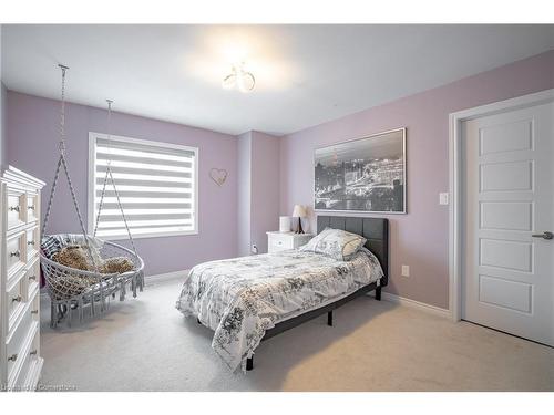 50 Fleming Crescent, Caledonia, ON - Indoor Photo Showing Bedroom