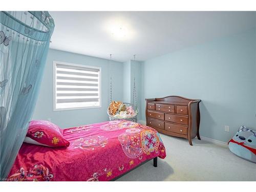 50 Fleming Crescent, Caledonia, ON - Indoor Photo Showing Bedroom