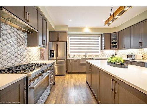 50 Fleming Crescent, Caledonia, ON - Indoor Photo Showing Kitchen With Upgraded Kitchen