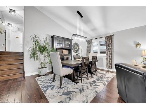 5817 Ironwood Street, Niagara Falls, ON - Indoor Photo Showing Dining Room