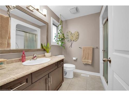 5817 Ironwood Street, Niagara Falls, ON - Indoor Photo Showing Bathroom