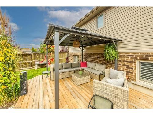 5817 Ironwood Street, Niagara Falls, ON - Outdoor With Deck Patio Veranda With Exterior