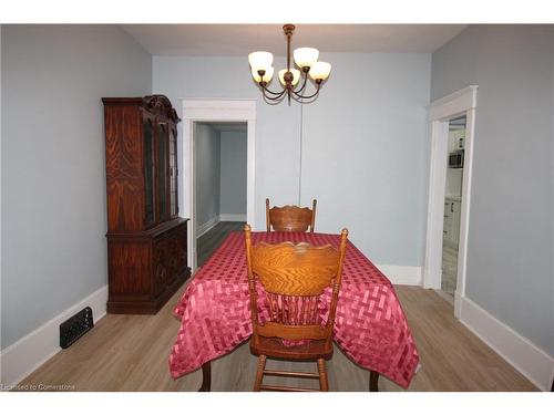 701 Wilson Street, Hamilton, ON - Indoor Photo Showing Bedroom