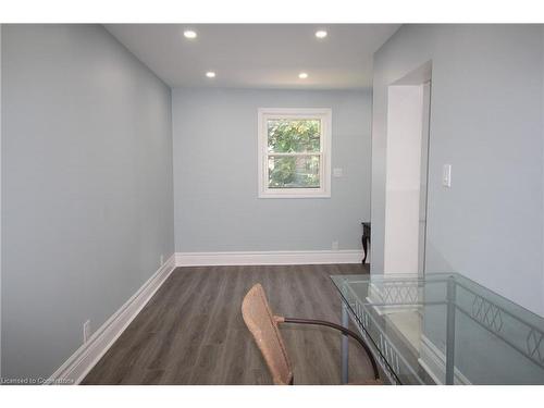 701 Wilson Street, Hamilton, ON - Indoor Photo Showing Bathroom