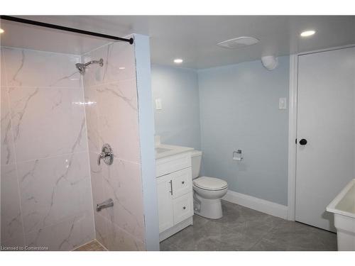 701 Wilson Street, Hamilton, ON - Indoor Photo Showing Bathroom