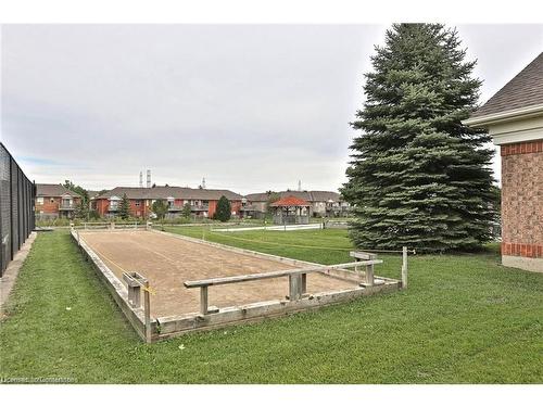 5 Twentyplace Boulevard, Mount Hope, ON - Outdoor