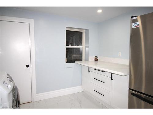 19 Emerald Street N, Hamilton, ON - Indoor Photo Showing Laundry Room