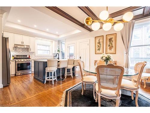 185 Fairleigh Avenue S, Hamilton, ON - Indoor Photo Showing Dining Room