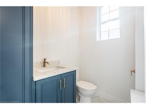 185 Fairleigh Avenue S, Hamilton, ON - Indoor Photo Showing Bathroom