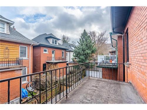 185 Fairleigh Avenue S, Hamilton, ON - Outdoor With Balcony With Exterior