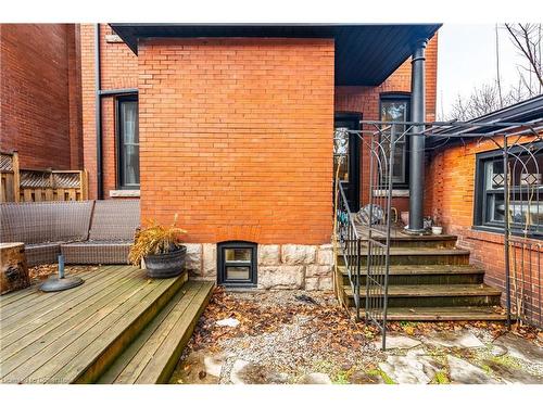 185 Fairleigh Avenue S, Hamilton, ON - Outdoor With Exterior