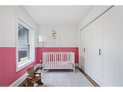 799 Cranston Court, Burlington, ON - Indoor Photo Showing Bedroom