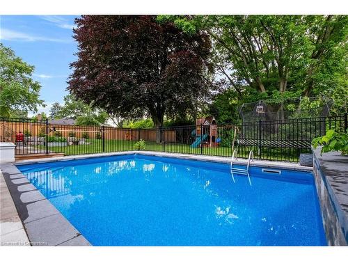 799 Cranston Court, Burlington, ON - Outdoor With In Ground Pool With Backyard