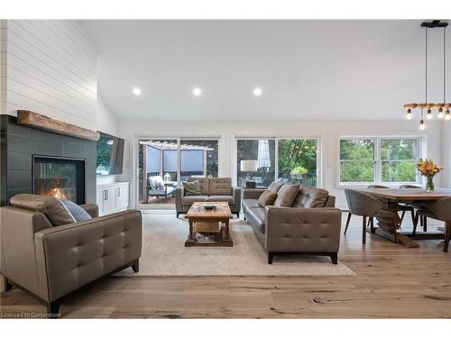 799 Cranston Court, Burlington, ON - Indoor Photo Showing Living Room With Fireplace