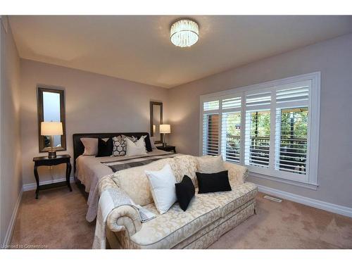 259 Mother'S Street, Glanbrook, ON - Indoor Photo Showing Bedroom