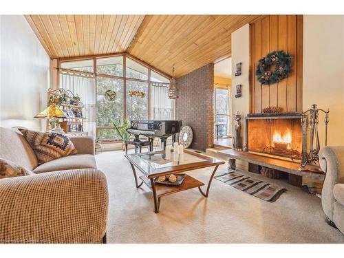 171 Old Ancaster Road, Hamilton, ON - Indoor Photo Showing Living Room With Fireplace