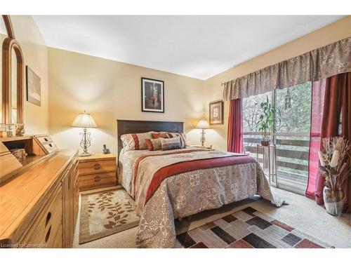 171 Old Ancaster Road, Hamilton, ON - Indoor Photo Showing Bedroom