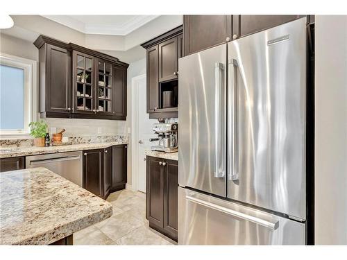 920 Stone Church Road E, Hamilton, ON - Indoor Photo Showing Kitchen