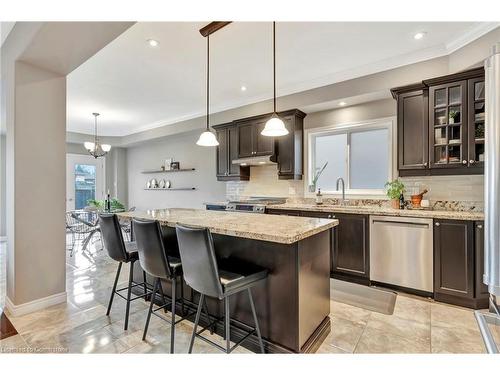 920 Stone Church Road E, Hamilton, ON - Indoor Photo Showing Kitchen With Upgraded Kitchen