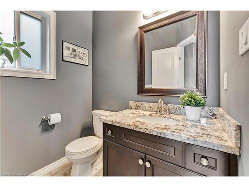 920 Stone Church Road E, Hamilton, ON - Indoor Photo Showing Bathroom