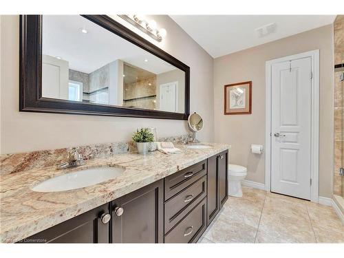 920 Stone Church Road E, Hamilton, ON - Indoor Photo Showing Bathroom