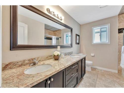 920 Stone Church Road E, Hamilton, ON - Indoor Photo Showing Bathroom