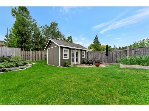 920 Stone Church Road E, Hamilton, ON - Outdoor With Backyard