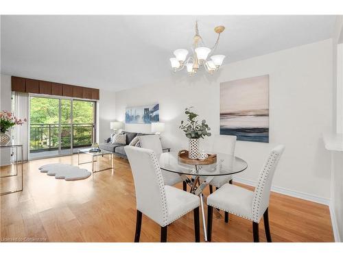 1214-100 Burloak Drive, Burlington, ON - Indoor Photo Showing Dining Room