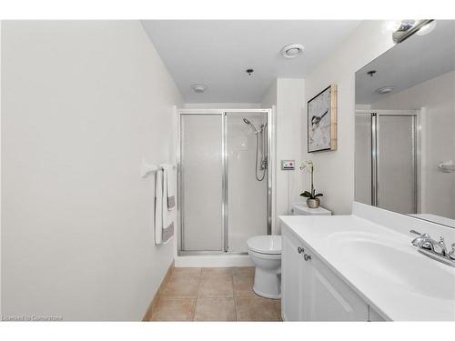 1214-100 Burloak Drive, Burlington, ON - Indoor Photo Showing Bathroom