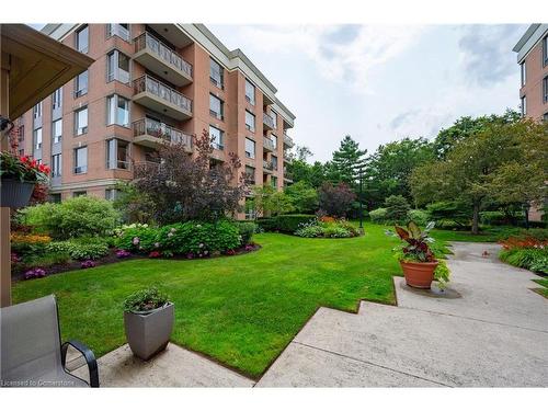 1214-100 Burloak Drive, Burlington, ON - Outdoor With Balcony