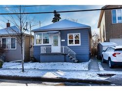 32 Vansitmart Avenue  Hamilton, ON L8H 3A3