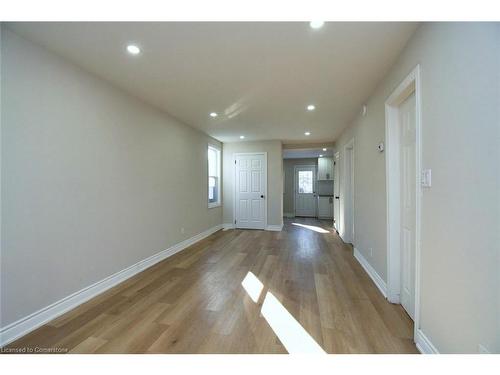 32 Vansitmart Avenue, Hamilton, ON - Indoor Photo Showing Other Room