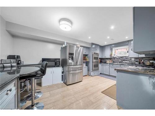 33 Tallman Street, Stoney Creek, ON - Indoor Photo Showing Kitchen