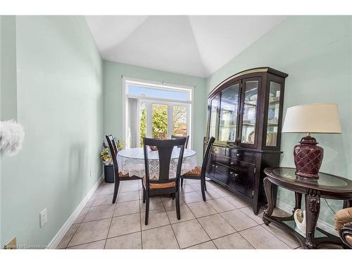 33 Tallman Street, Stoney Creek, ON - Indoor Photo Showing Dining Room