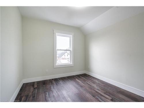 50 Whitfield Avenue, Hamilton, ON - Indoor Photo Showing Other Room