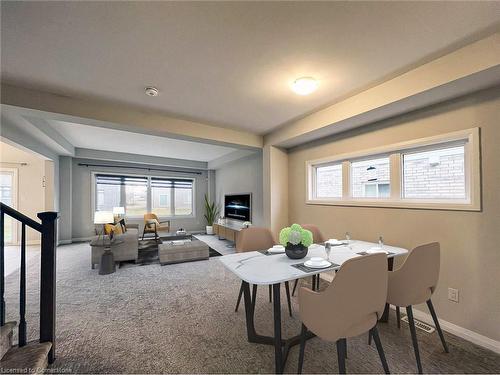 9320 White Oak Avenue, Niagara Falls, ON - Indoor Photo Showing Dining Room