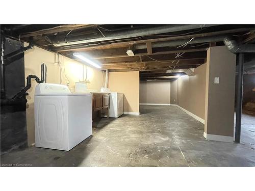 119 Superior Street, Brantford, ON - Indoor Photo Showing Laundry Room