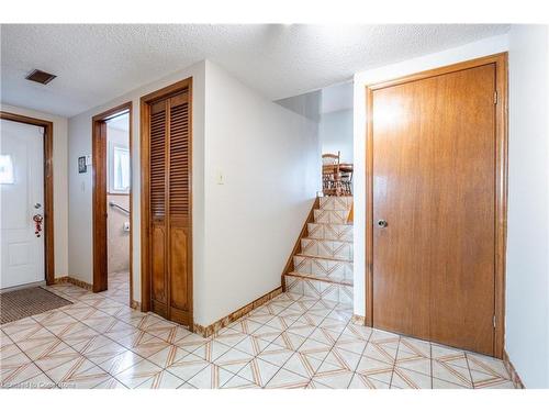 222 Wood Street E, Hamilton, ON - Indoor Photo Showing Other Room