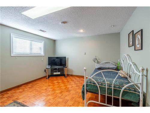 222 Wood Street E, Hamilton, ON - Indoor